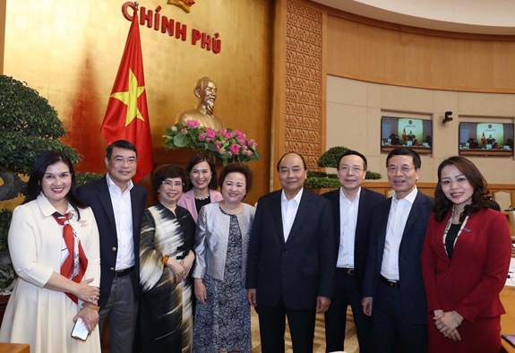 Thủ tướng gặp mặt các doanh nghiệp tư nhân ngày 12-3. Ảnh: VGP/Quang Hiếu.